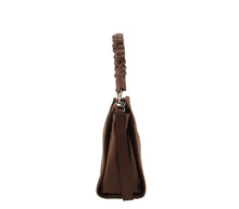 Load image into Gallery viewer, Borsa sacca francesca pelle dollaro con tracolla intrecciata
