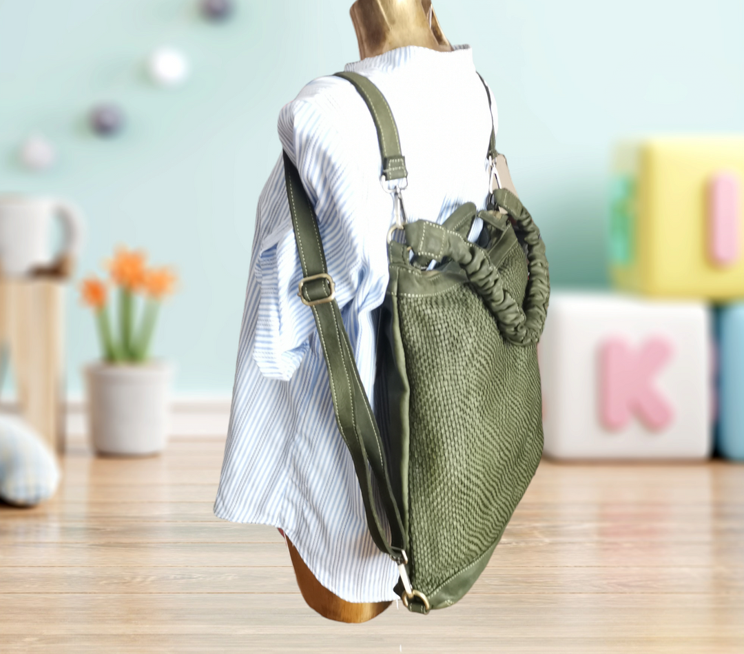 Khatrin bag and backpack in garment-dyed woven leather 