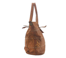 Load image into Gallery viewer, Shopping bag in pelle vitello tinto in capo ( lavato )
