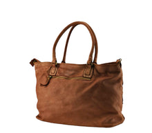 Load image into Gallery viewer, Shopping bag in pelle intrecciata e infilato a mano vitello tinto in capo ( lavato )
